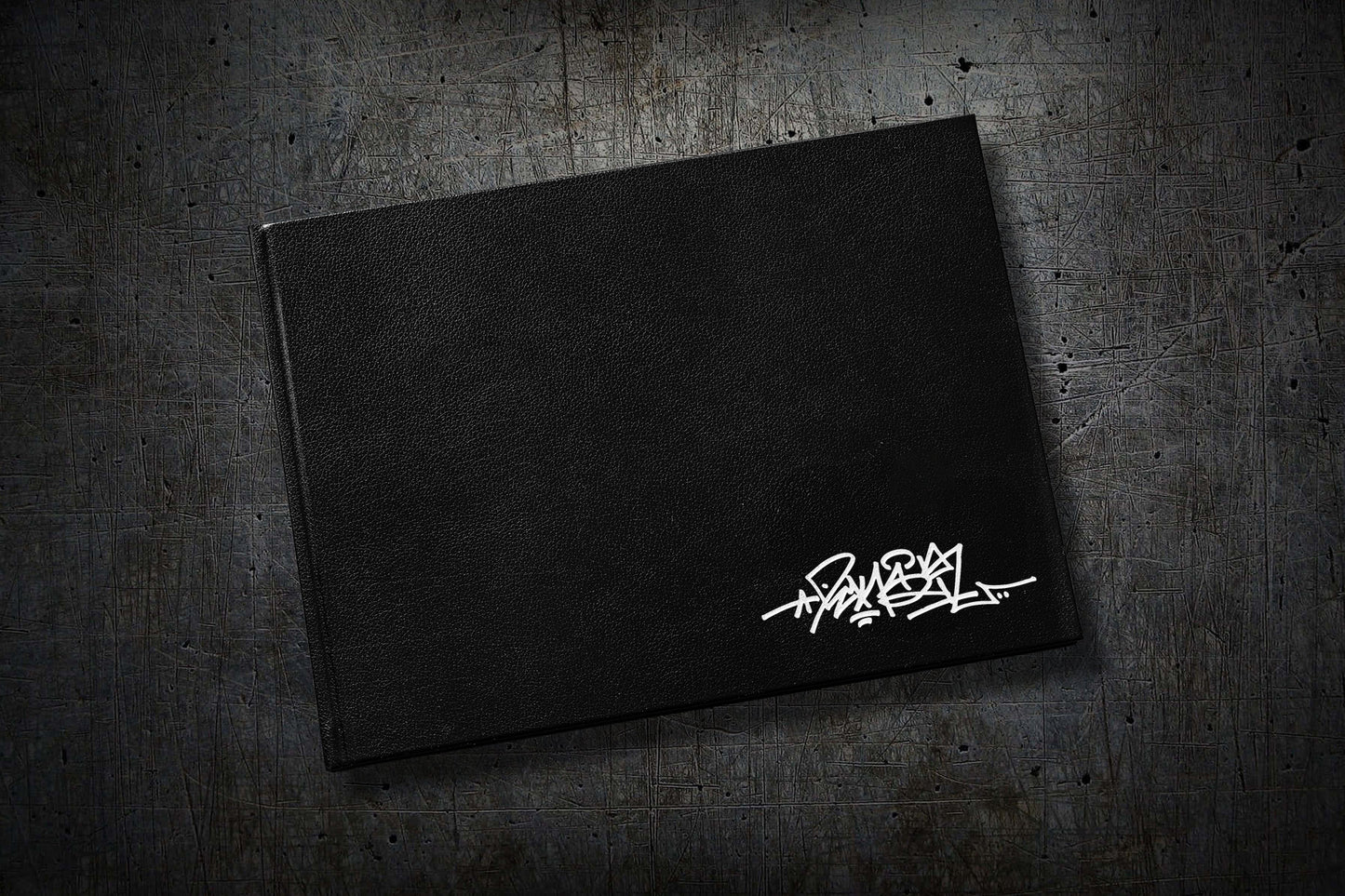 BLACKBOOK 04 - EKSIT (REGULAR EDITION)