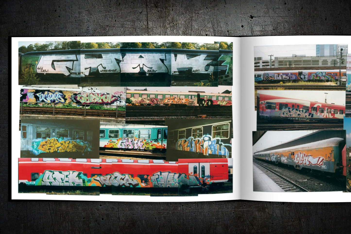 BLACKBOOK 04 - EKSIT (REGULAR EDITION)